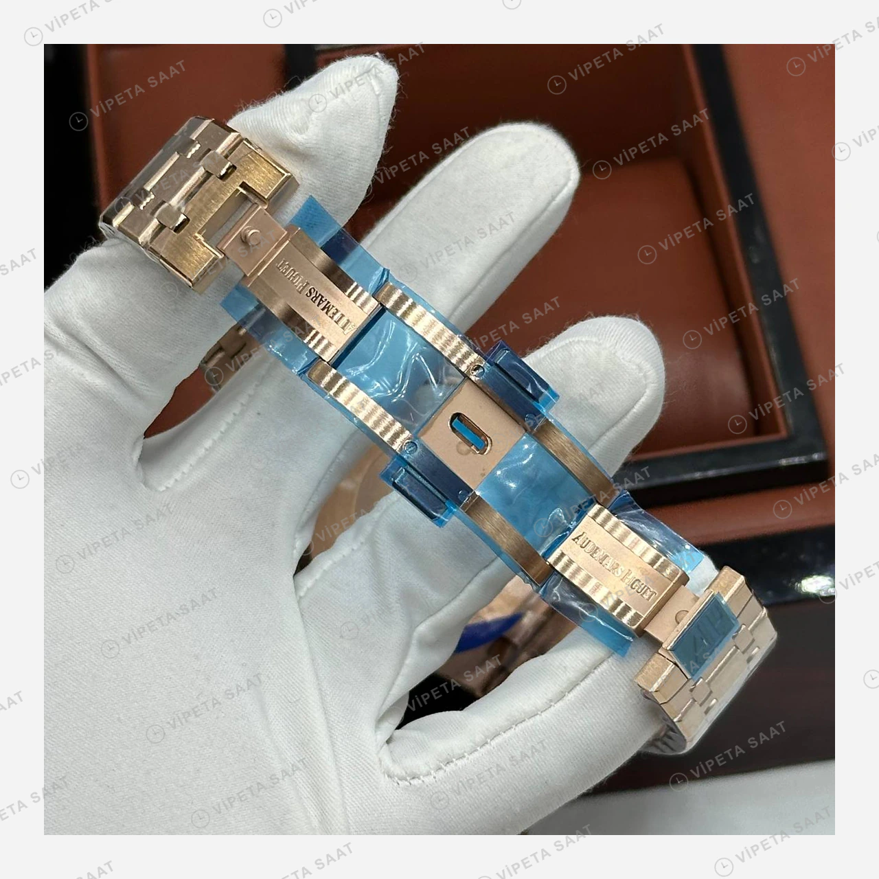 Audemars Piguet Royal Oak Offshore Yeşil Kadran Rose Gold Super Clone ETA Eta Saat detay 4