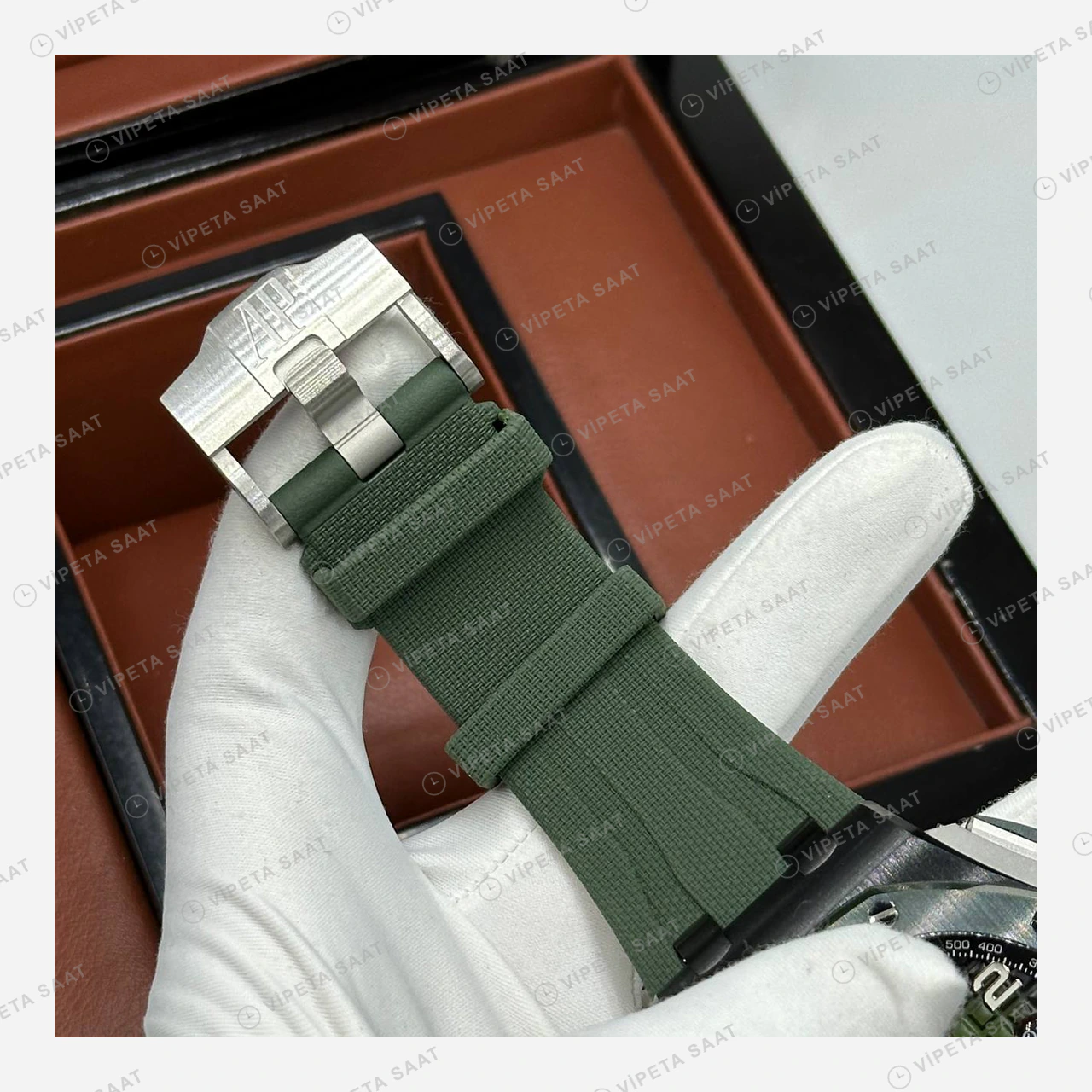 Audemars Piguet Royal Oak Offshore Yeşil Kamuflaj Kronograf Kauçuk Super Clone ETA Eta Saat karşıdan görünüm