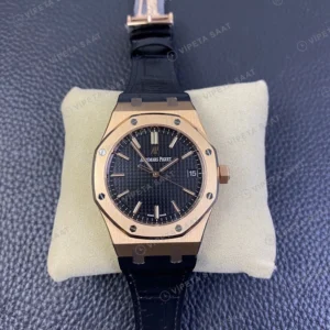 Audemars Piguet Royal Oak Siyah Kadran Rose Kasa Siyah Deri Kordon Super Clone Eta Eta Saat karşıdan görünüm