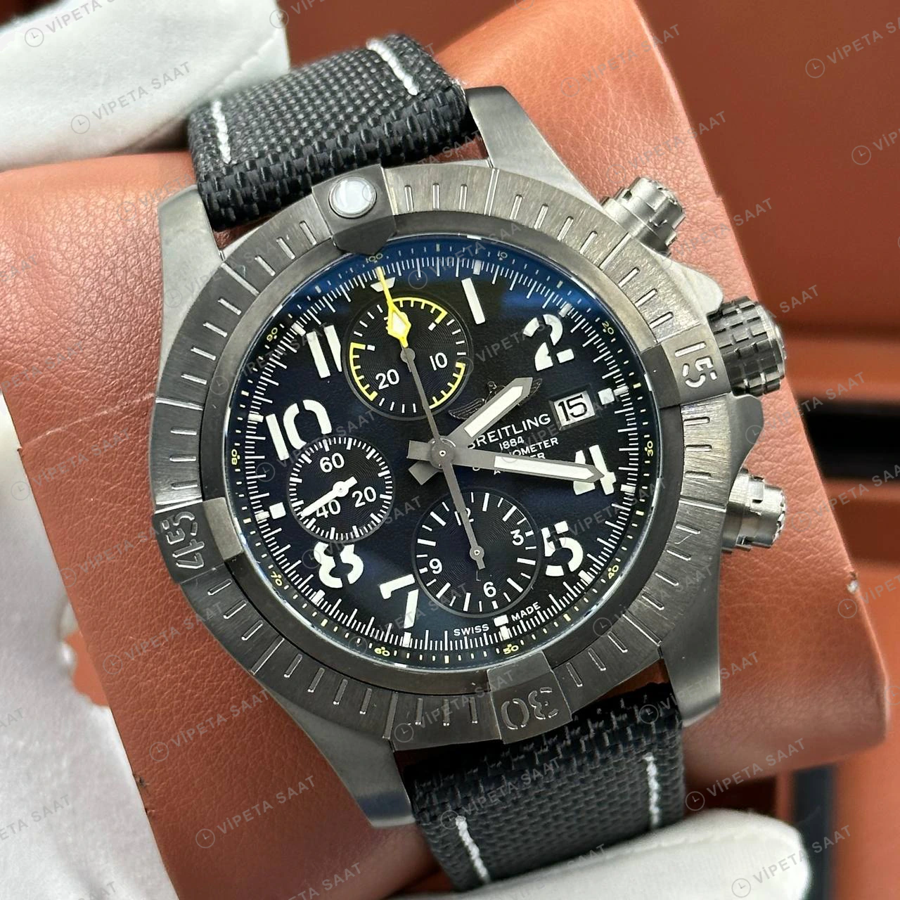 Breitling Avenger B01 44 mm Siyah Kronograf Nato AB0147101B1X1 Super Clone ETA Eta Saat detay 6