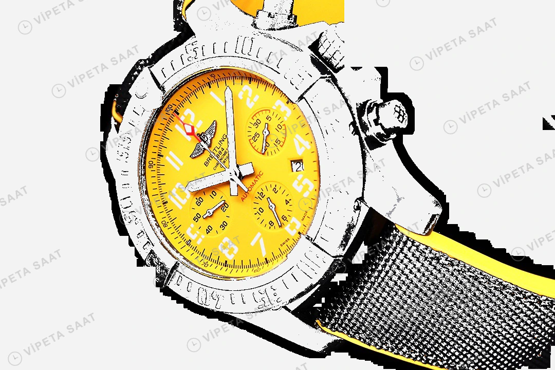 Breitling Avenger Hurricane Sari Kadran Siyah-Sari Kordon Super Clone Eta Saat görünüm 5