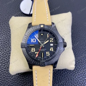 Breitling Avenger Siyah Kasa Siyah Kadran Nato Kordon Super Clone Eta Eta Saat karşıdan görünüm