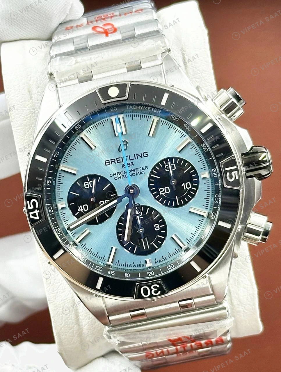 Breitling Chronomat B01 42 mm Buz Mavisi Kronograf Çelik PB0136251C1S1 Super Clone ETA Eta Saat detay 4