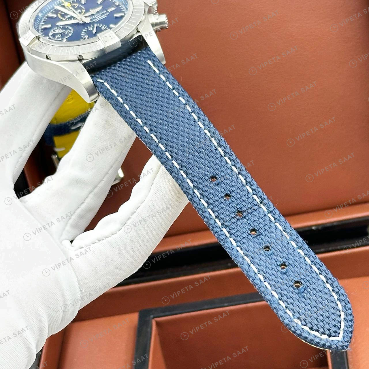 Breitling Chronomat B01 42 mm Mavi Kronograf Nato AB0134101B1A1 Super Clone ETA Eta Saat detay 6