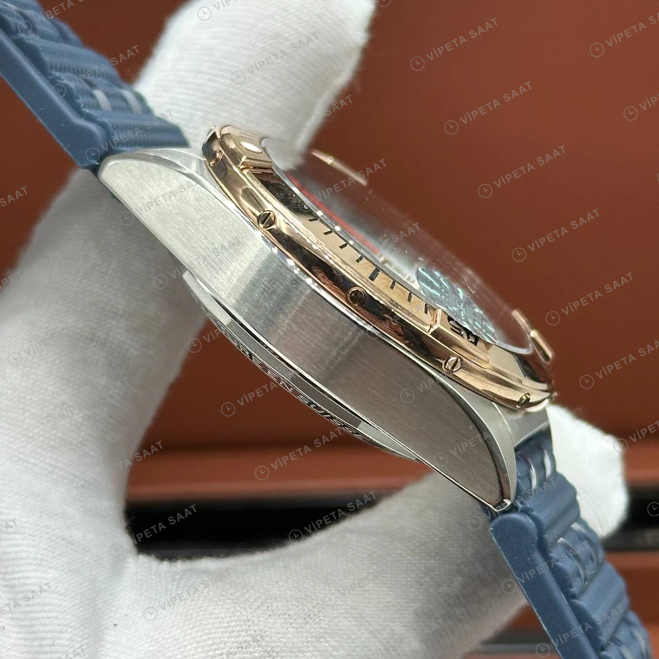 Breitling Chronomat B01 42 mm Rose Kahve Kronograf Kauçuk Parlak UB0134101C1U1 Super Clone ETA Eta Saat detay 5