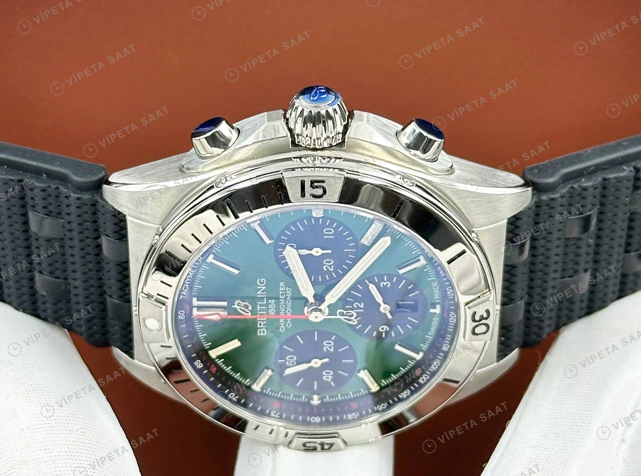 Breitling Chronomat B01 42 mm Yeşil Kronograf Nato AB0136251L1S1 Super Clone ETA Eta Saat detay 3