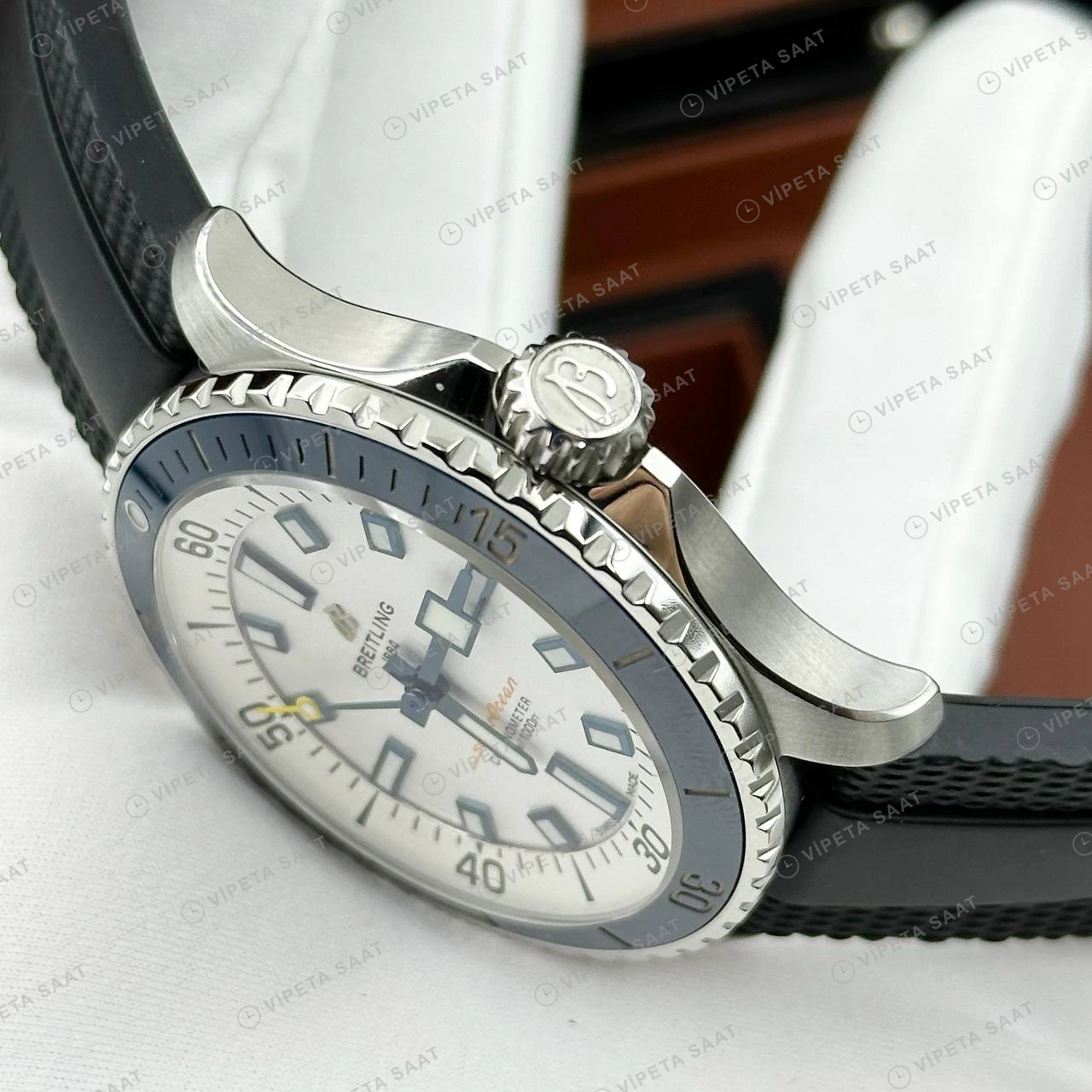 Breitling Superocean Automatic 42 mm Beyaz Kadran Kauçuk A17375211B1S1 Super Clone ETA Eta Saat detay 5
