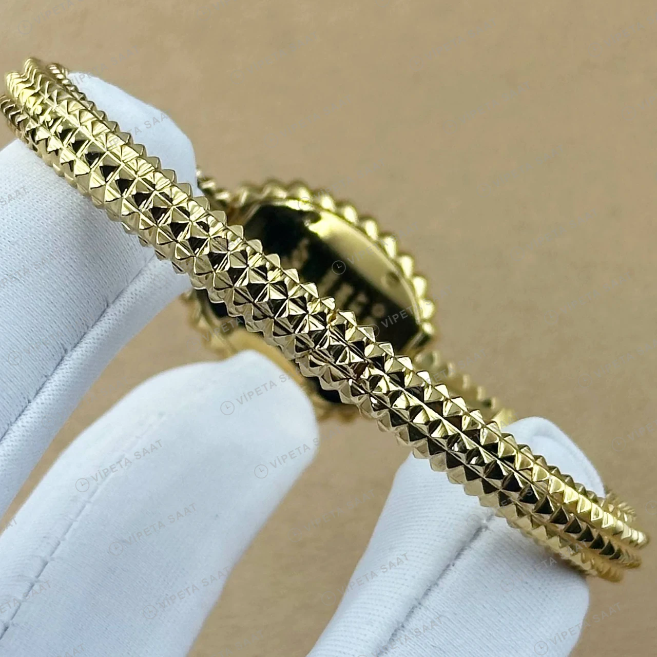 Cartier Baignoire Clou De Paris Sarı Altın Piramit Dokulu Kadran Bayan Super Clone ETA Saat detay 5