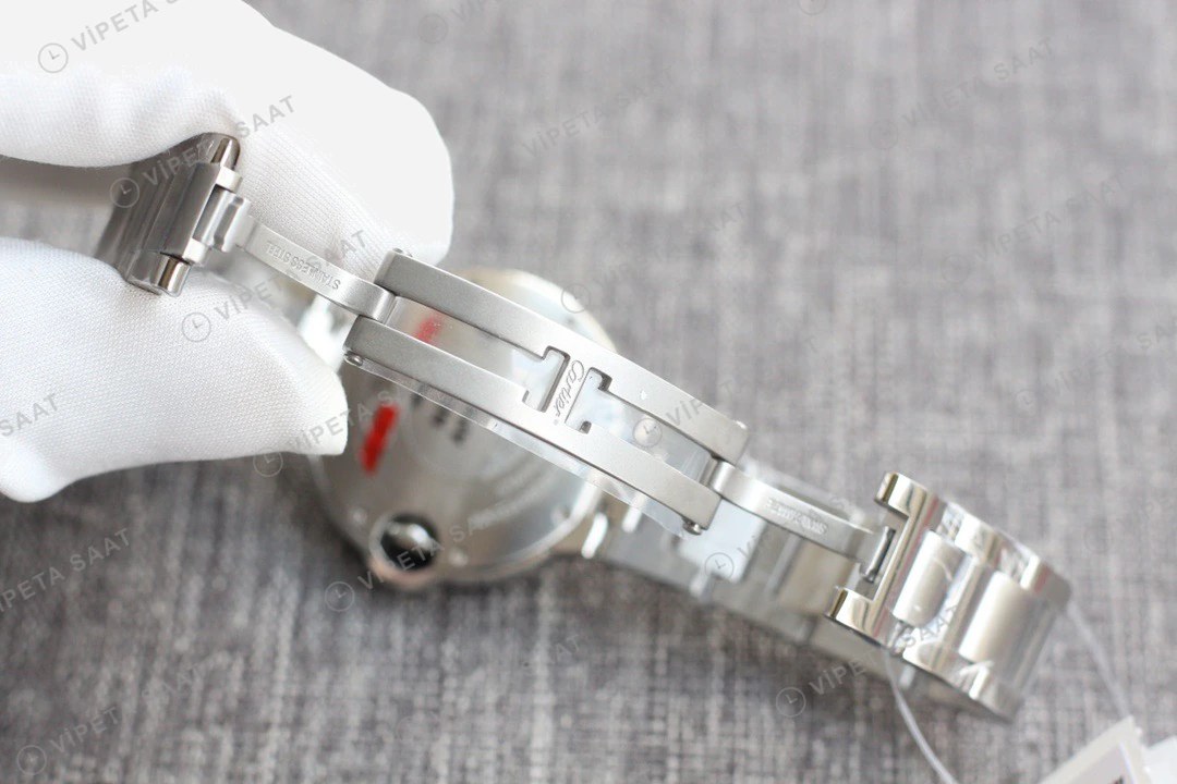 Cartier Ballon Bleu Beyaz Kadran Celik Kasa Baget Bezel Celik Kordon Super Clone Eta Saat görünüm 4