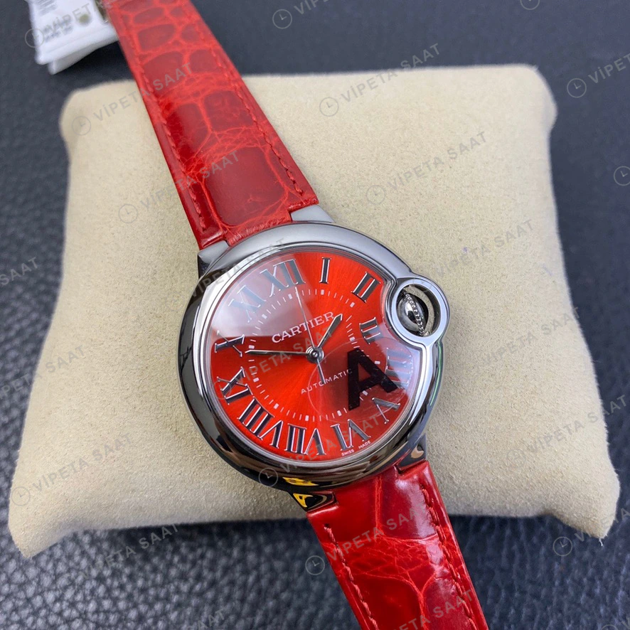 Cartier Ballon Bleu Celik Kasa Kirmizi Kadran Kirmizi Deri Kordon Super Clone Eta Eta Saat detay 5