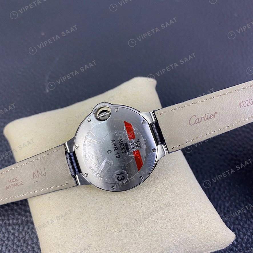 Cartier Ballon Bleu Gumus Kadran Siyah Deri Kordon Super Clone Eta Eta Saat detay 5