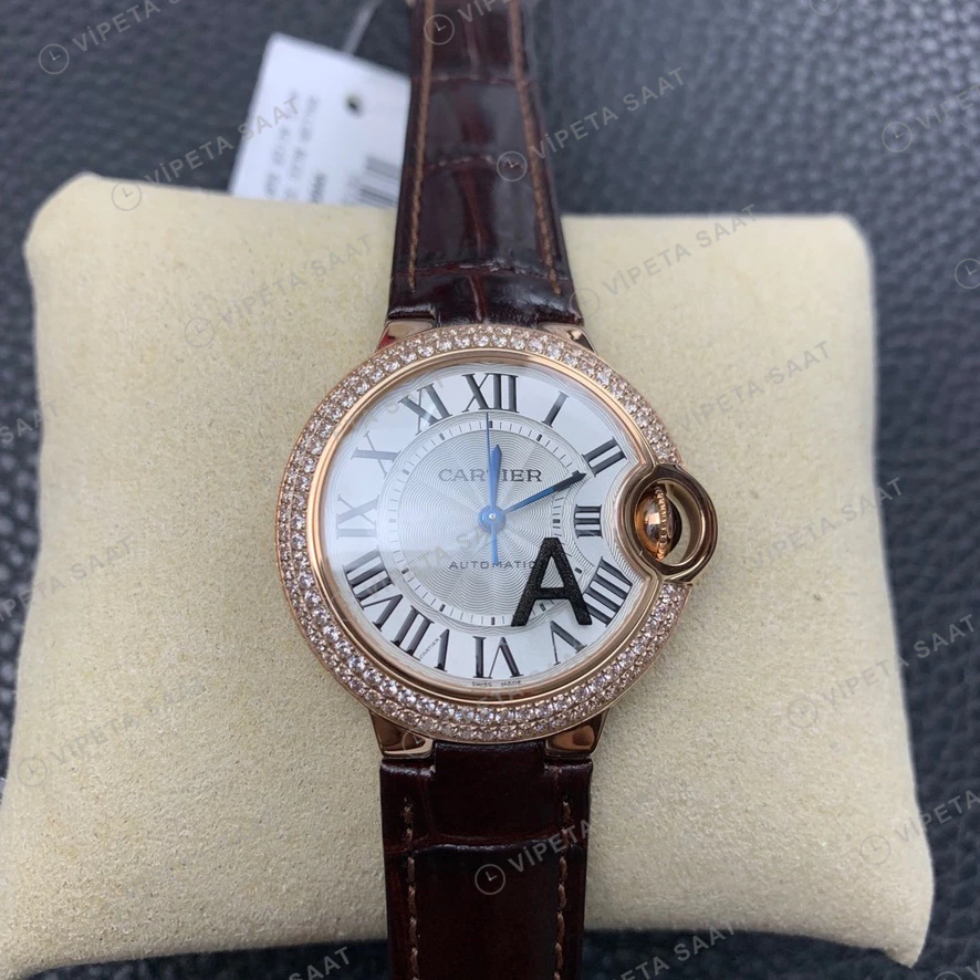 Cartier Ballon Bleu Rose Kasa Baget Bezel Gumus Kadran Kahverengi Deri Kordon Super Clone Eta Saat görünüm 2