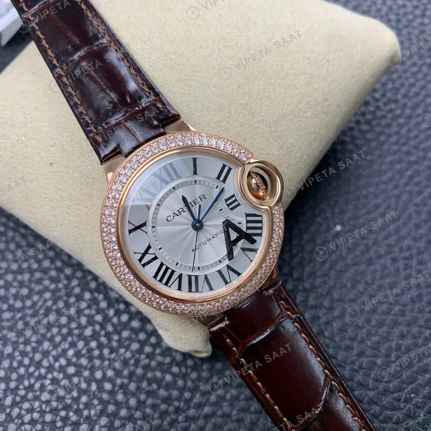 Cartier Ballon Bleu Rose Kasa Baget Bezel Gumus Kadran Kahverengi Deri Kordon Super Clone Eta Saat görünüm 7