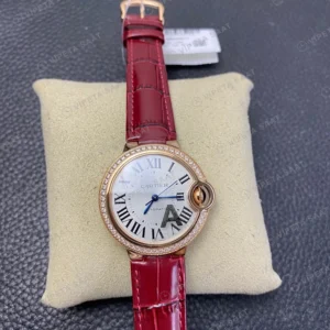 Cartier Ballon Bleu Rose Kasa Beyaz Kadran Baget Bezel Kirmizi Deri Super Clone Eta Saat görünüm 3