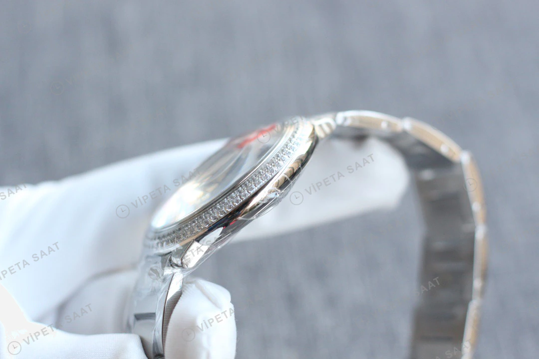 Cartier GMT-Master II Ballon Bleu Gri Kadran Celik Kasa Baget Bezel Celik Kordon Super Clone Eta Eta Saat detay 4