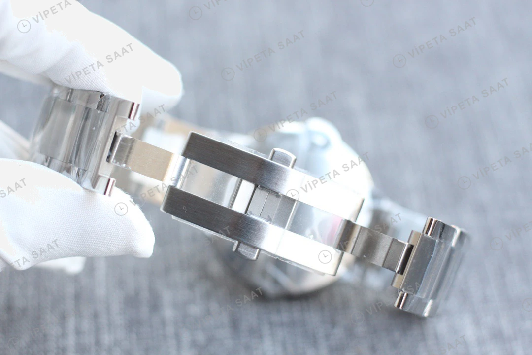 Cartier GMT-Master II Ballon Bleu Gri Kadran Celik Kasa Baget Bezel Celik Kordon Super Clone Eta Eta Saat detay 6