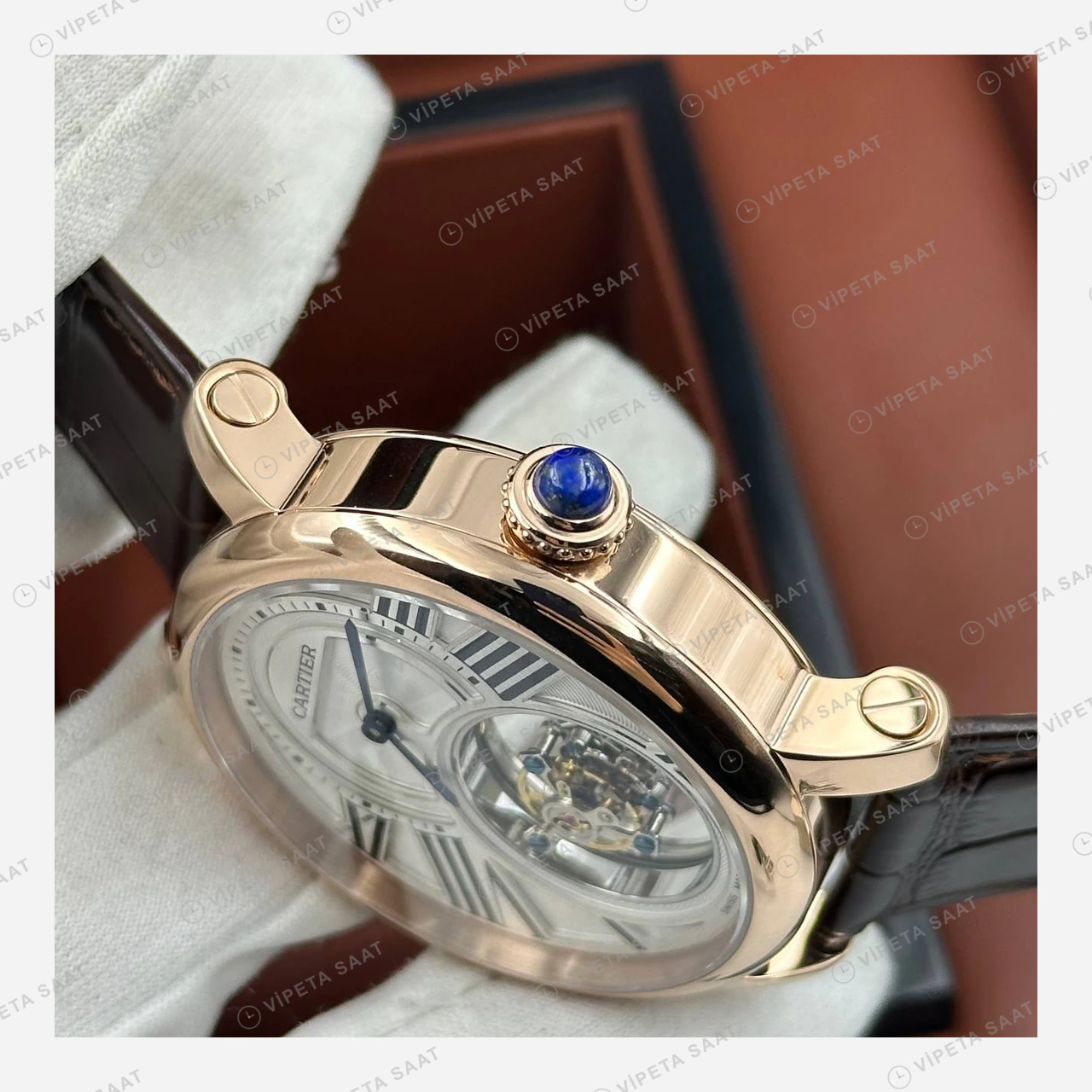 Cartier Rotonde Gümüş Gizemli Tourbillon Deri Super Clone ETA Eta Saat detay 3