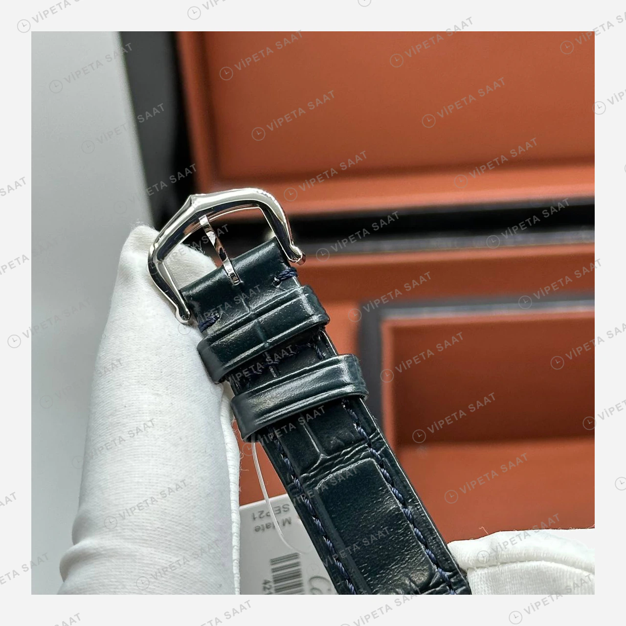 Cartier Santos-Dumont 31.4 mm WSSA0023 Santos Beyaz Kadran Deri Klasik Super Clone ETA Saat ürün görseli 2