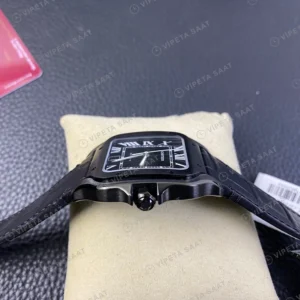 Cartier Santos Siyah DLC Kasa Siyah Deri Kordon Super Clone Eta Saat görünüm 1