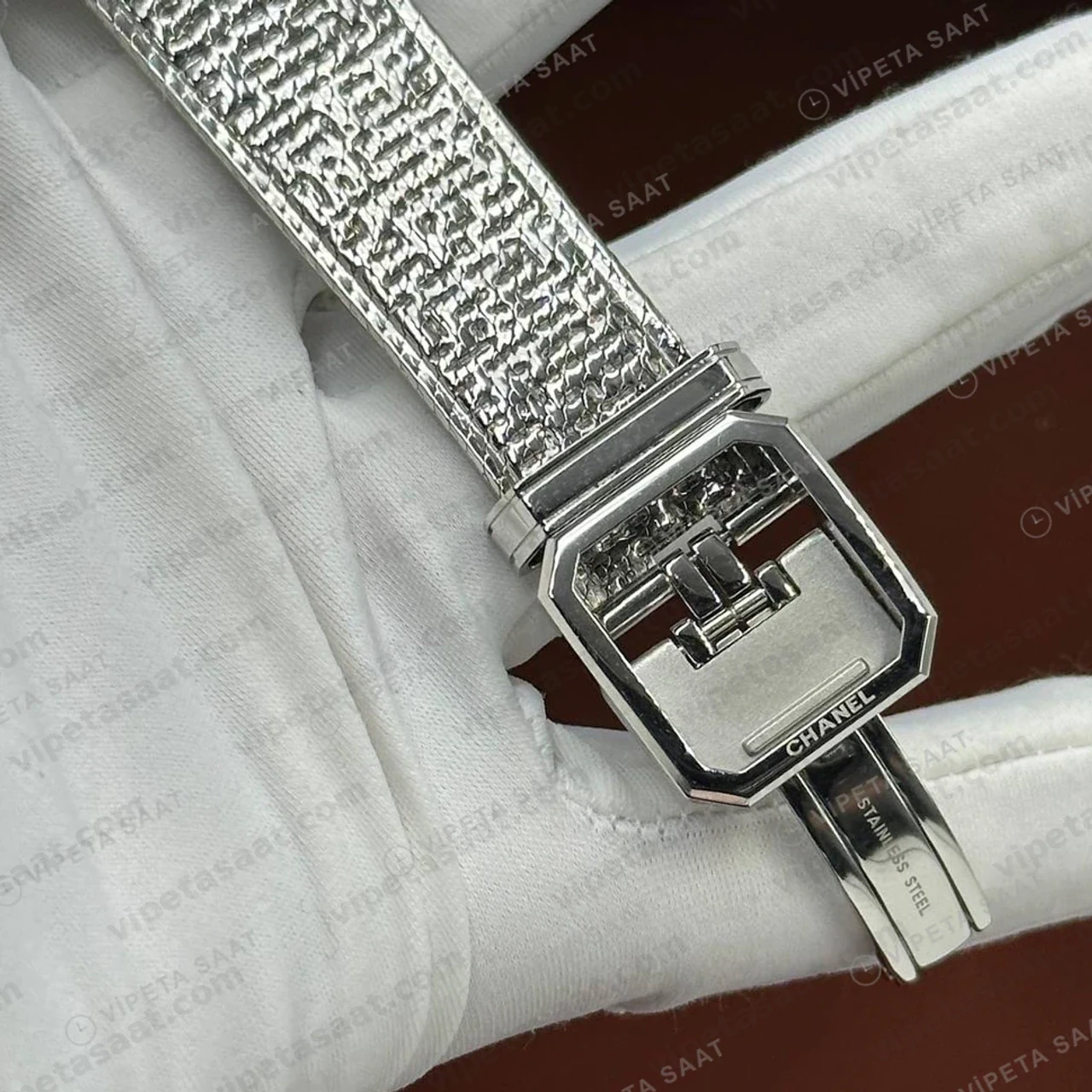 Chanel Boy-Friend Beyaz Kadran Tweed Kordon Super Clone ETA Saat detay 6