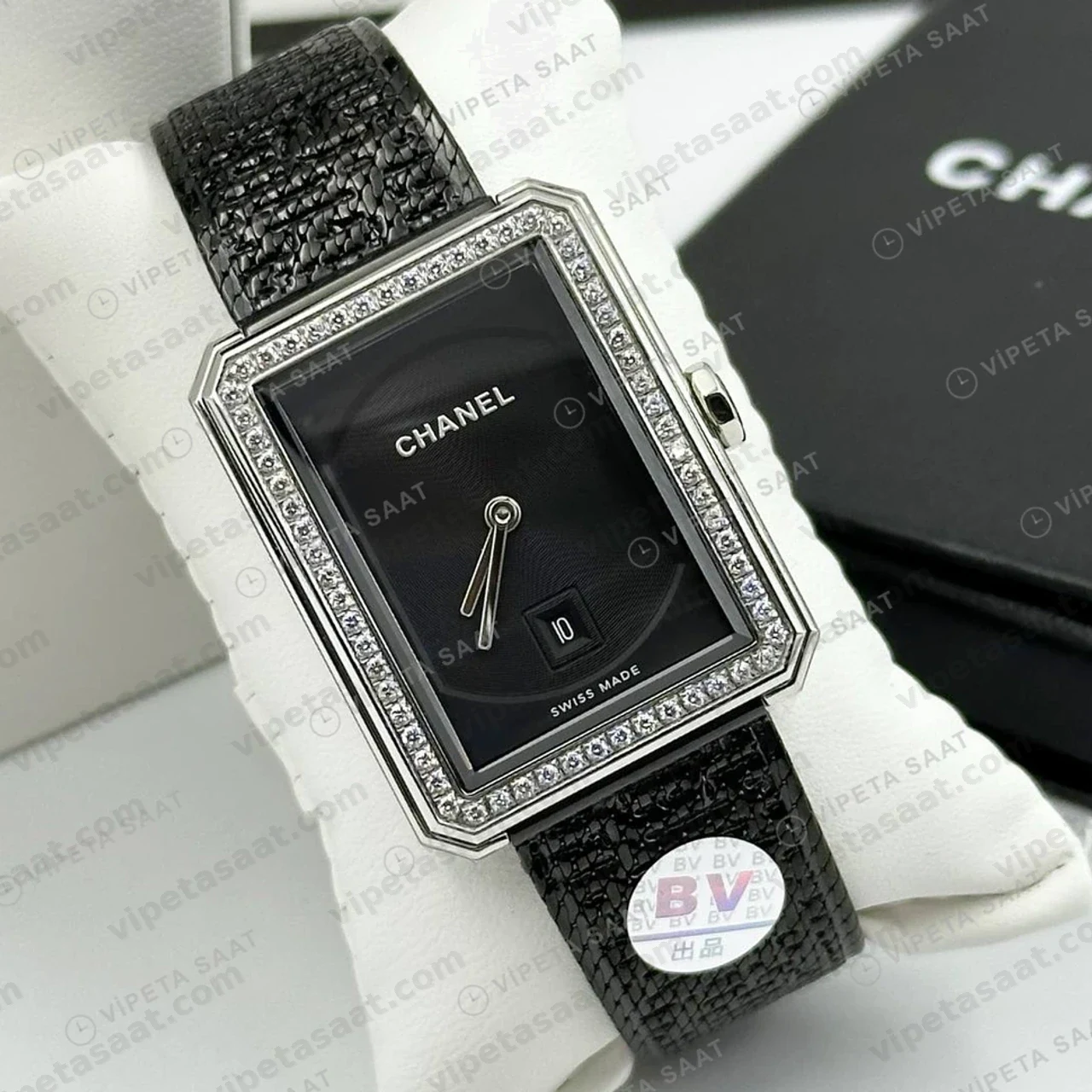Chanel Boy-Friend Siyah Elmas Taşlı Tweed Super Clone ETA Saat yan görünüm