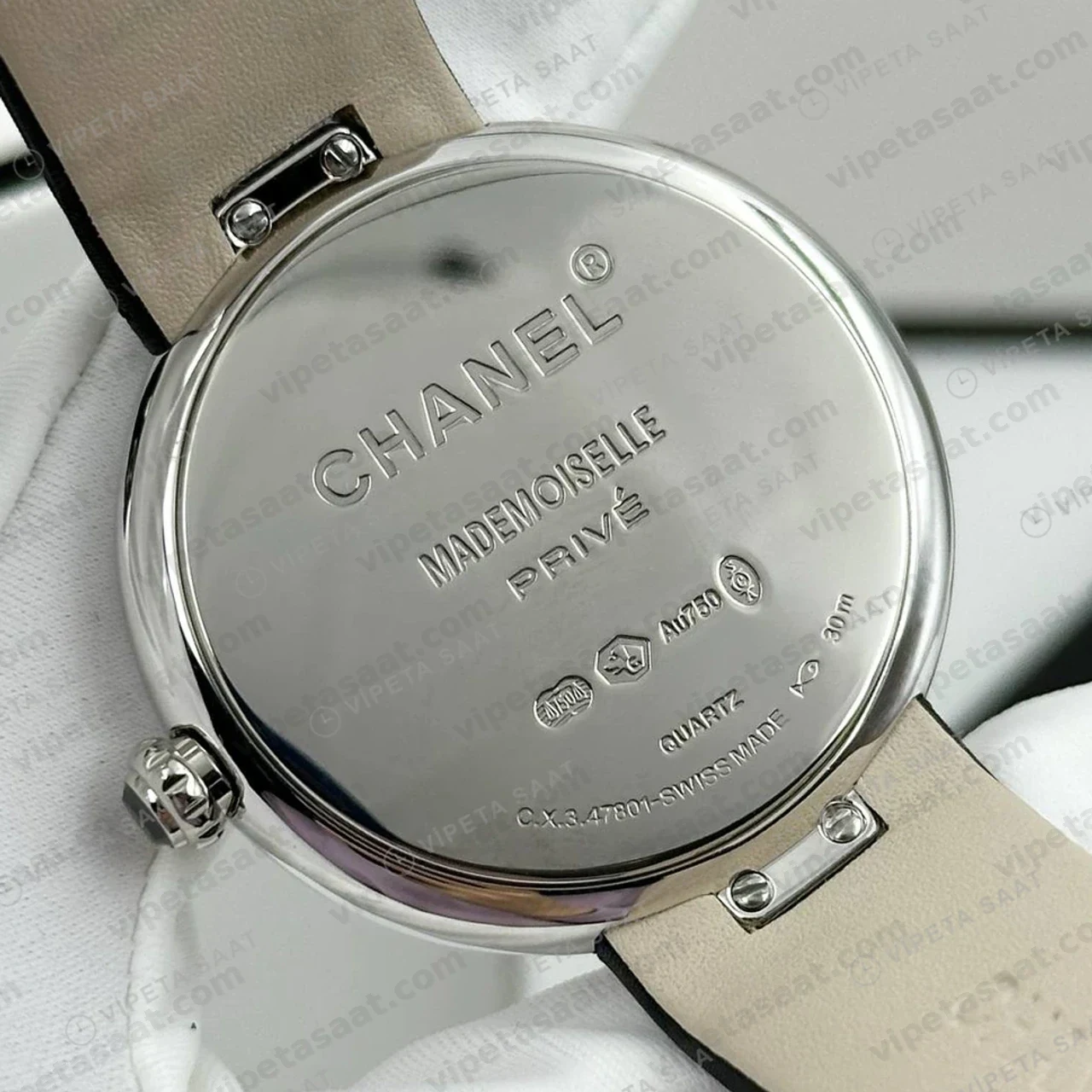 Chanel Mademoiselle Prive Kamelya Siyah Elmas Taşlı Deri Super Clone ETA Saat detay 7