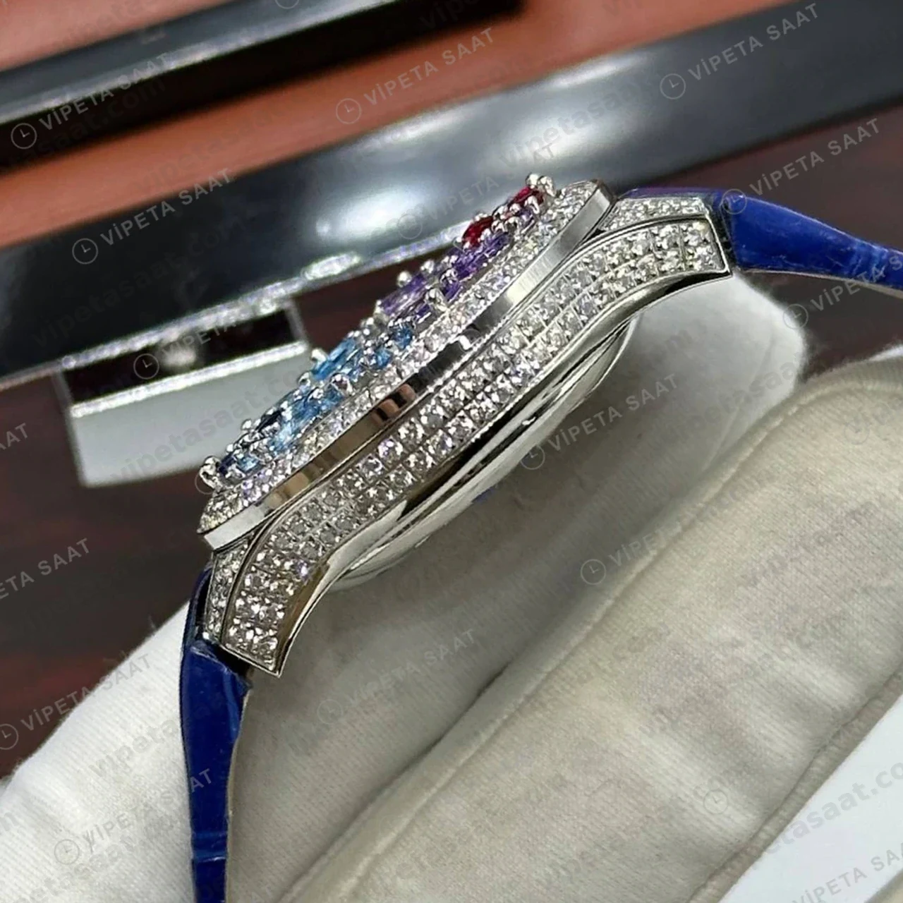 Graff Diamond Kelebek Renkli Taşlı Mavi Deri Super Clone ETA Saat detay 4