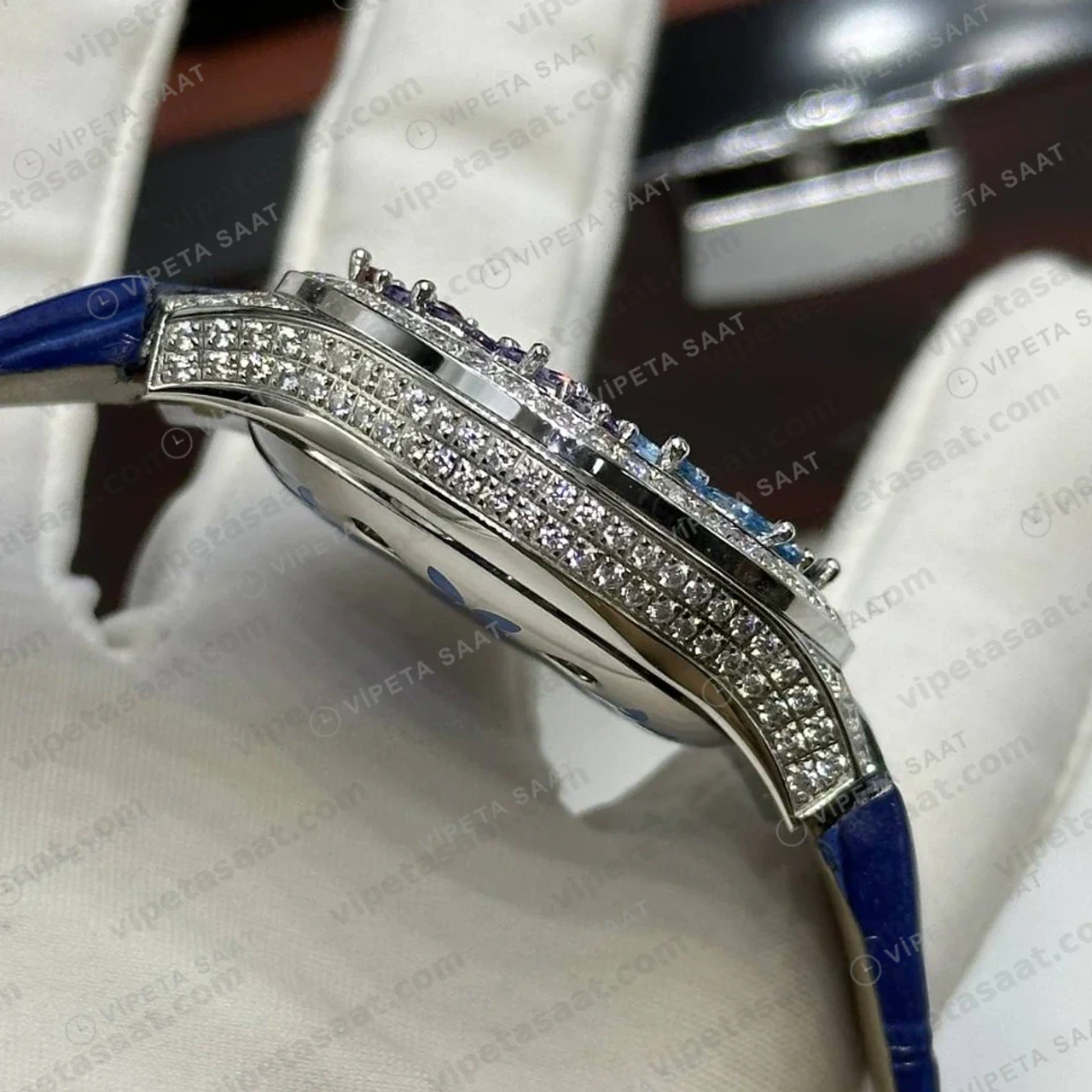 Graff Diamond Kelebek Renkli Taşlı Mavi Deri Super Clone ETA Saat detay 5