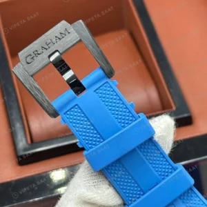 Graham Chronofighter Siyah Kronograf Mavi Kauçuk Parlak Super Clone ETA Saat karşıdan görünüm