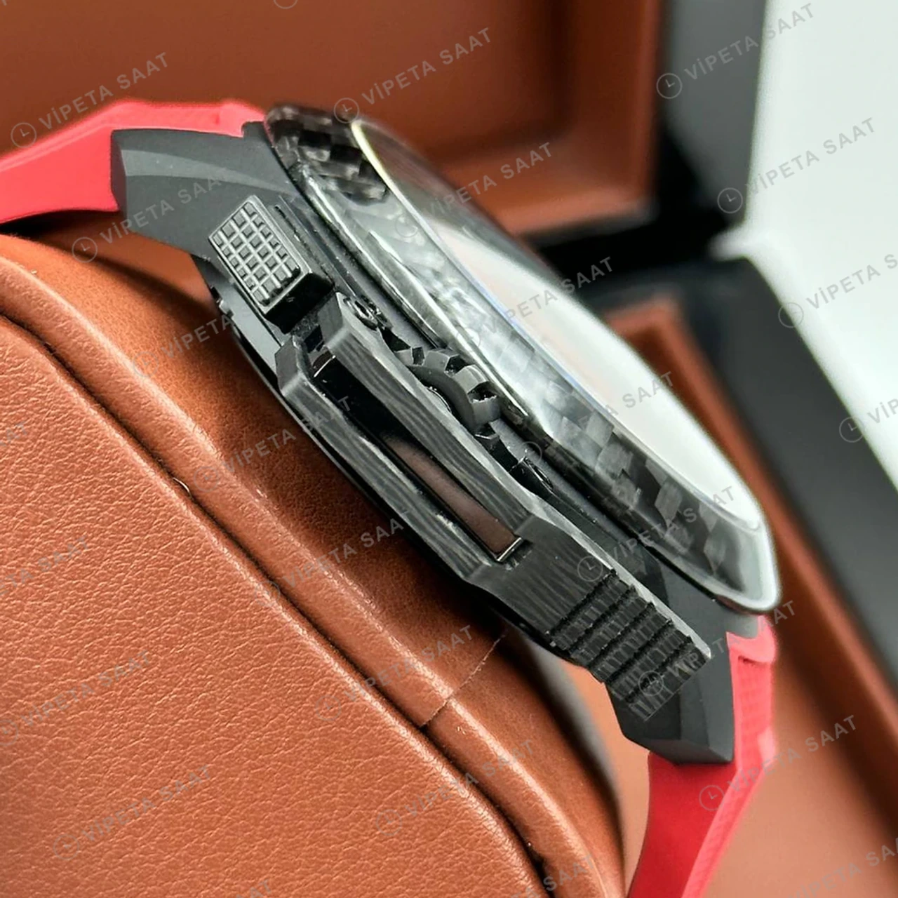 Graham Chronofighter Superlight Siyah Kronograf Kırmızı Kauçuk Super Clone ETA Saat detay 3