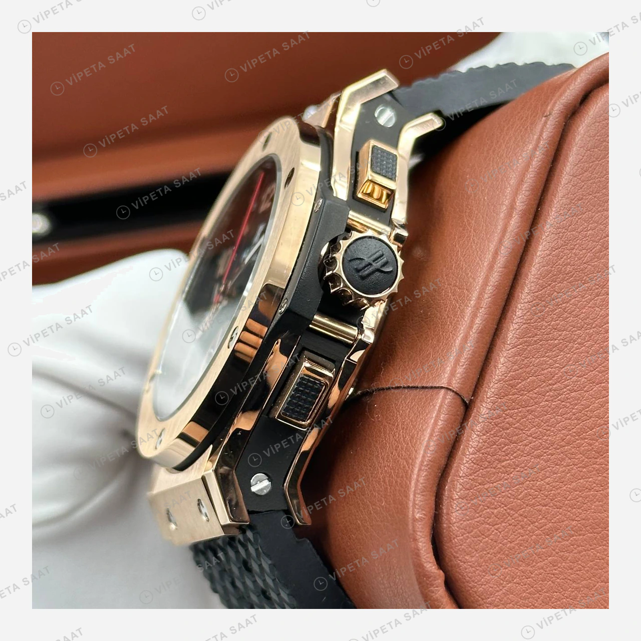Hublot Big Bang Full Rose Altın Siyah Kronograf Super Clone ETA Eta Saat karşıdan görünüm