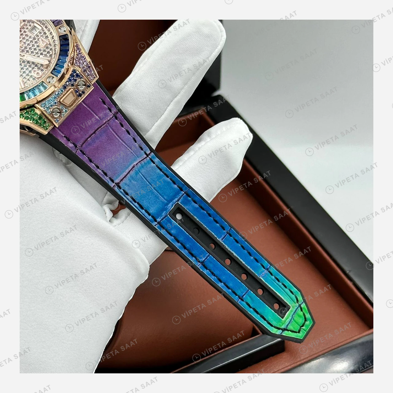 Hublot Big Bang Gökkuşağı Taşlı Pave Kadran Kauçuk Super Clone ETA Eta Saat detay 6