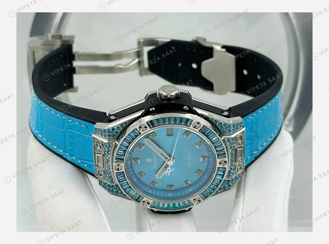 Hublot Big Bang Mavi Kordon Kutu Display Super Clone ETA Eta Saat detay 6