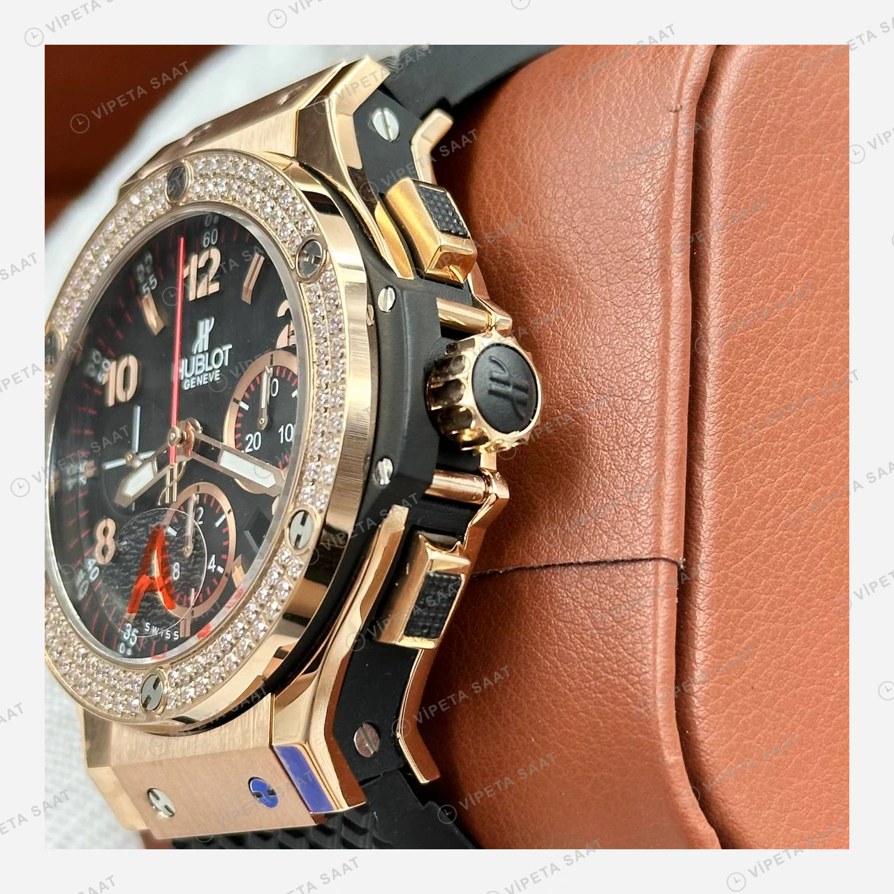 Hublot Big Bang Rose Gold Siyah Elmas Taşlı Kronograf Super Clone ETA Eta Saat yan görünüm