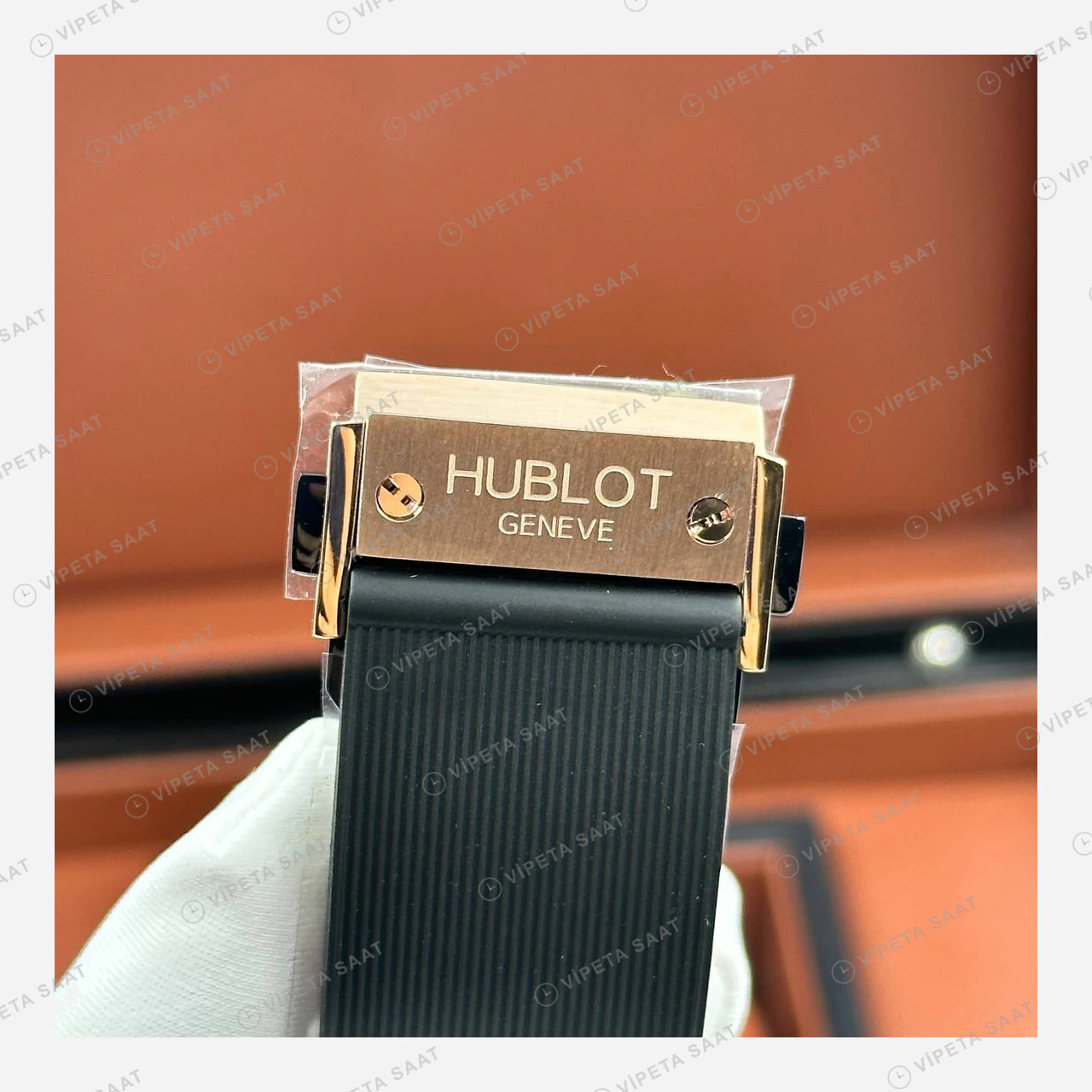 Hublot Big Bang Rose Seramik Skeleton Kronograf Super Clone ETA Eta Saat yan görünüm