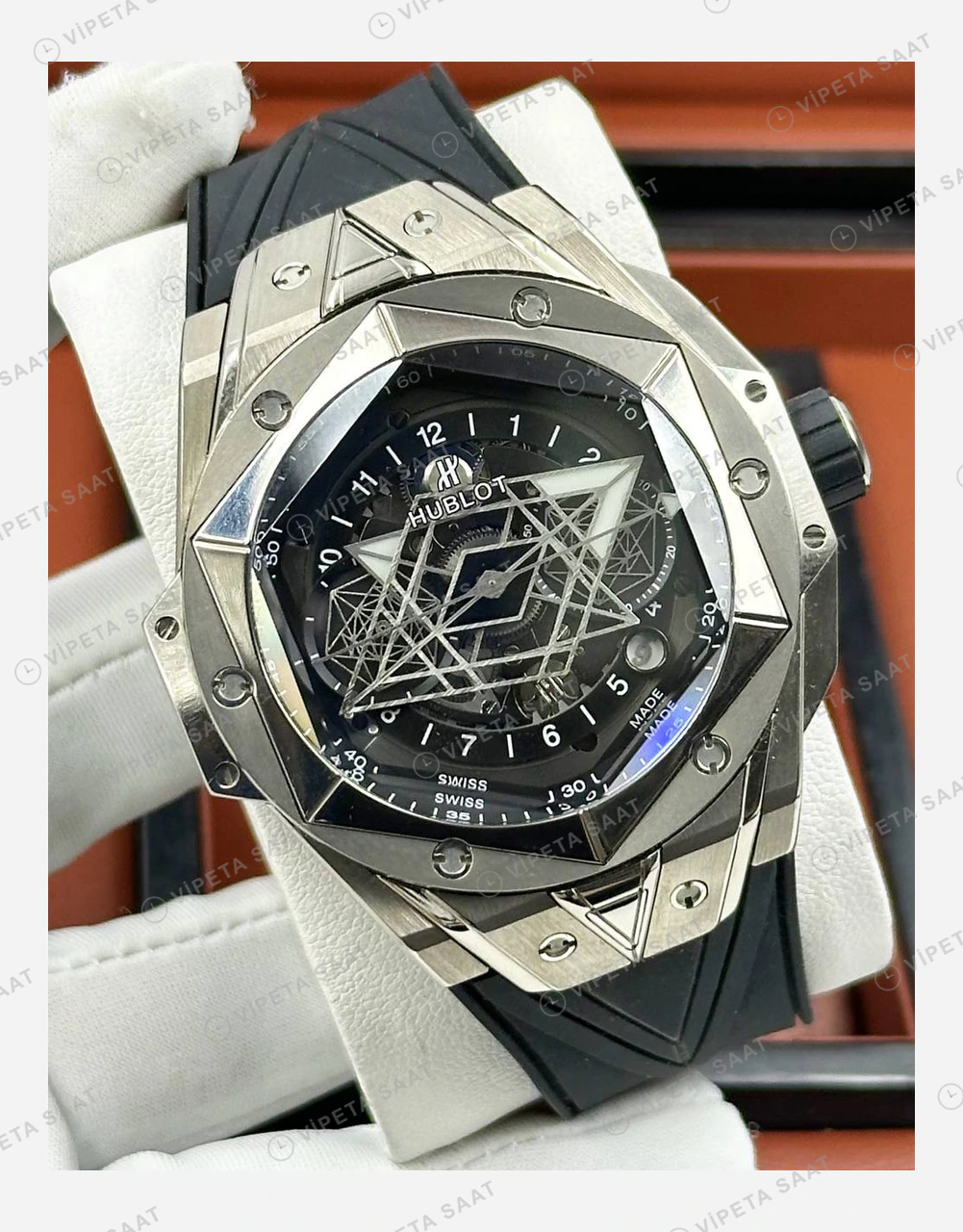 Hublot Big Bang Sang Bleu Çelik Geometrik Skeleton Kauçuk Super Clone ETA Eta Saat detay 4