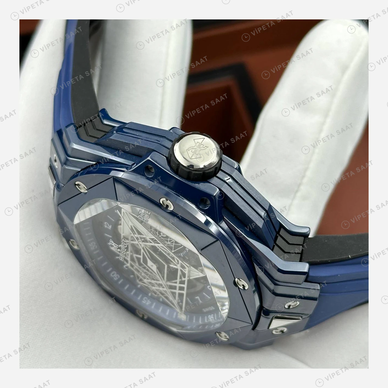 Hublot Big Bang Sang Bleu Mavi Geometrik Skeleton Kauçuk Super Clone ETA Eta Saat detay 4