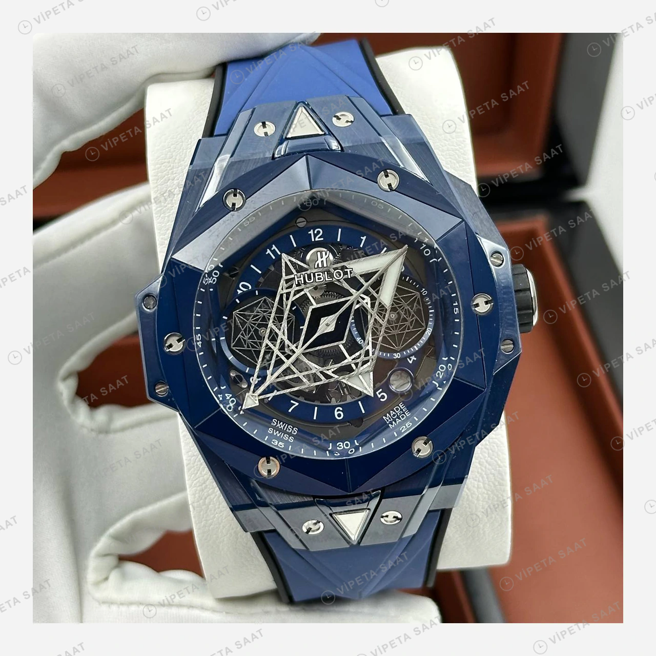 Hublot Big Bang Sang Bleu Mavi Geometrik Skeleton Kauçuk Super Clone ETA Eta Saat detay 6