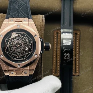 Hublot Big Bang Sang Bleu Rose Kasa Siyah Kadran Siyah Deri Super Clone Eta Eta Saat karşıdan görünüm