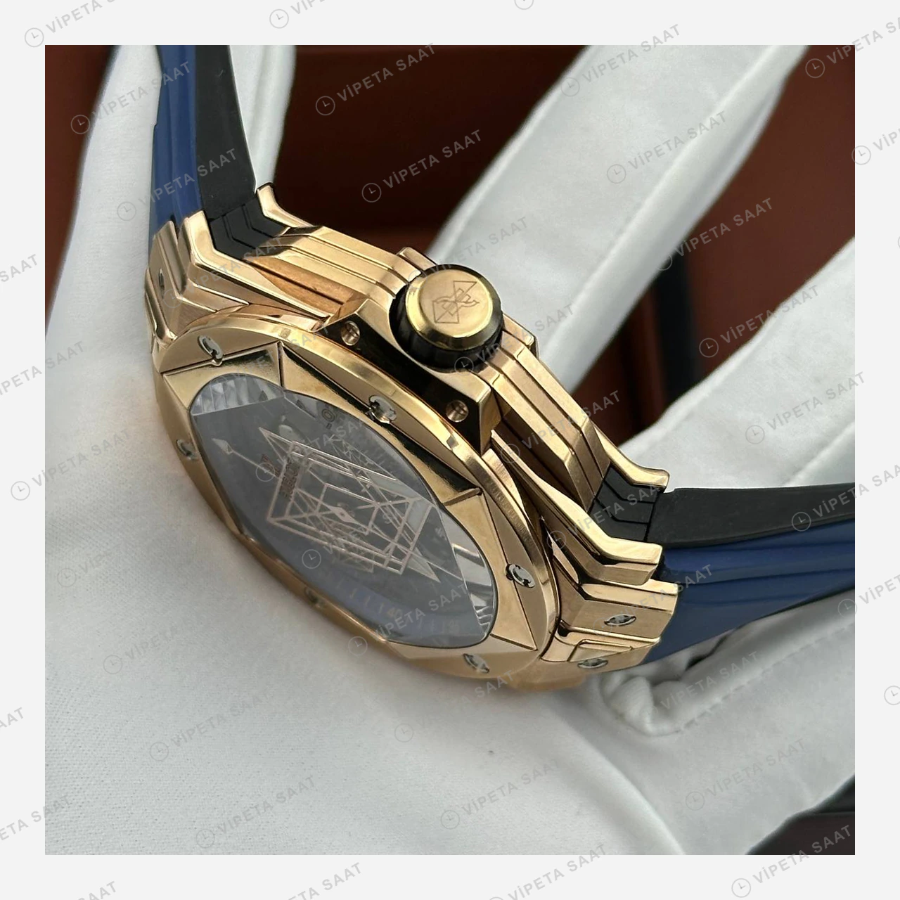 Hublot Big Bang Sang Bleu Rose Skeleton Mavi Kauçuk Super Clone ETA Eta Saat detay 3