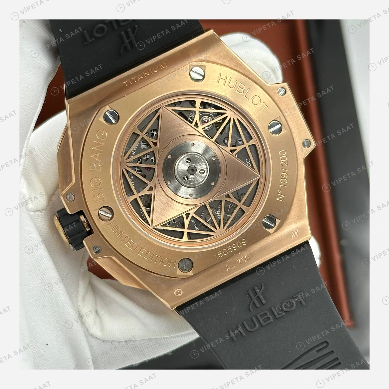 Hublot Big Bang Sang Bleu Rose Skeleton Mavi Kauçuk Super Clone ETA Eta Saat detay 6