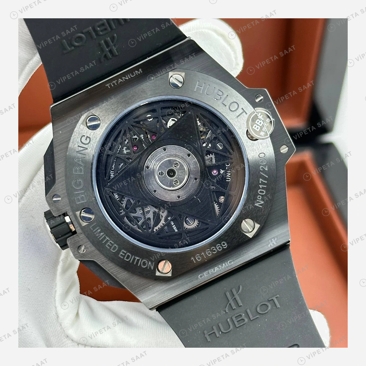 Hublot Big Bang Sang Bleu Siyah Seramik Geometrik Skeleton Super Clone ETA Eta Saat detay 5