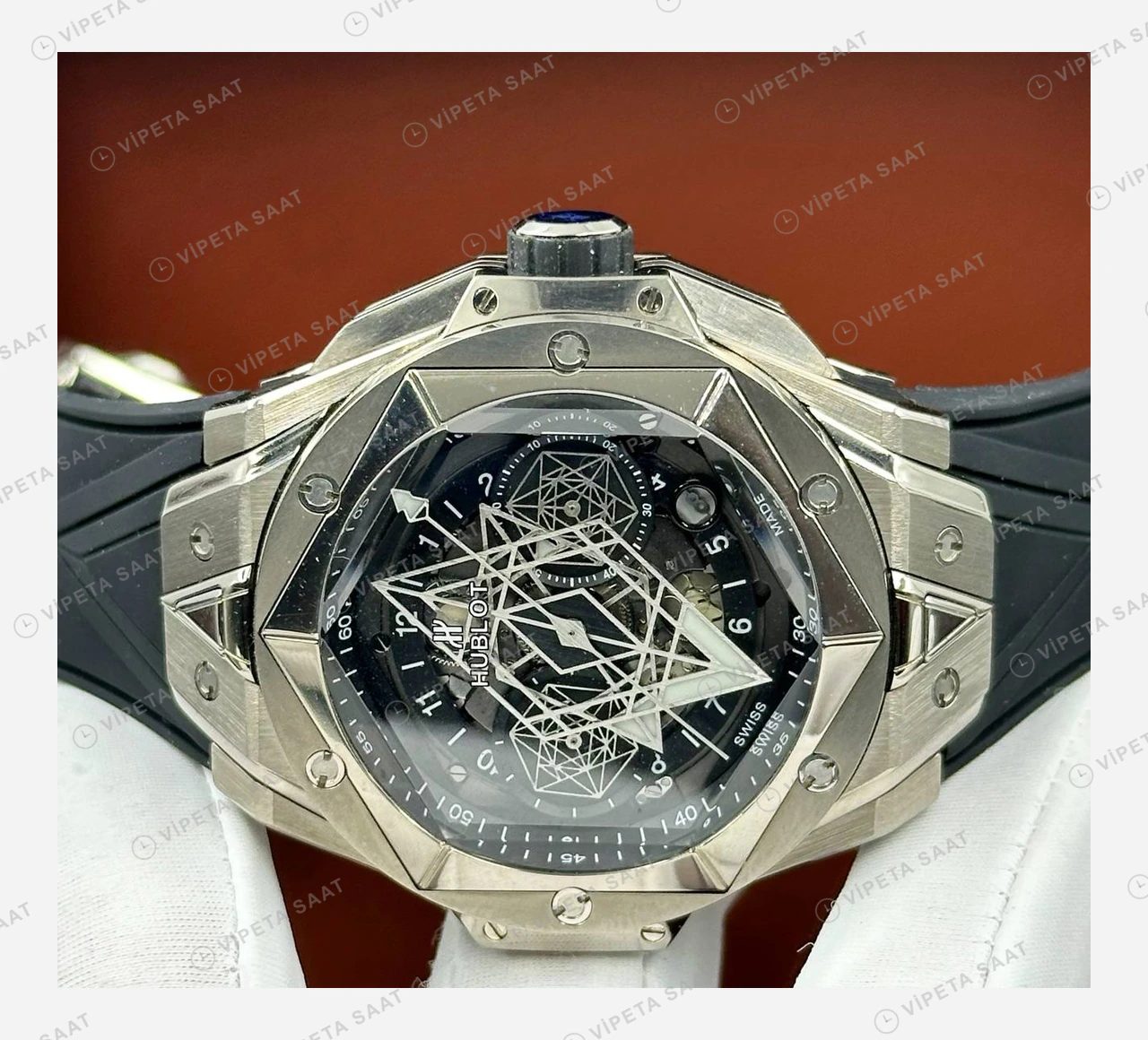 Hublot Big Bang Sang Bleu Titanyum Tourbillon Geometrik Kauçuk Super Clone ETA Eta Saat detay 3