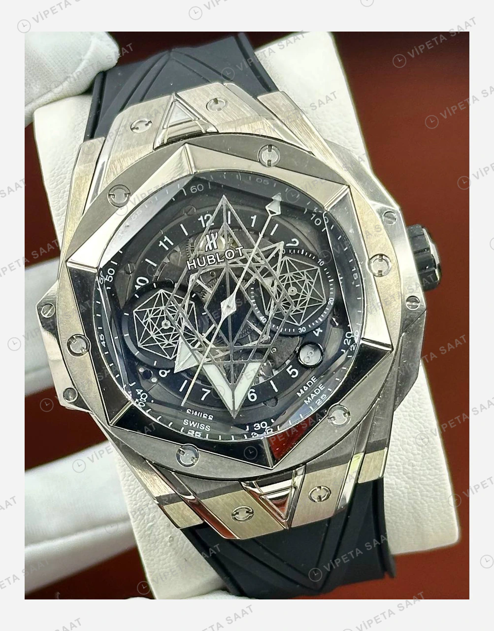Hublot Big Bang Sang Bleu Titanyum Tourbillon Geometrik Kauçuk Super Clone ETA Eta Saat detay 6