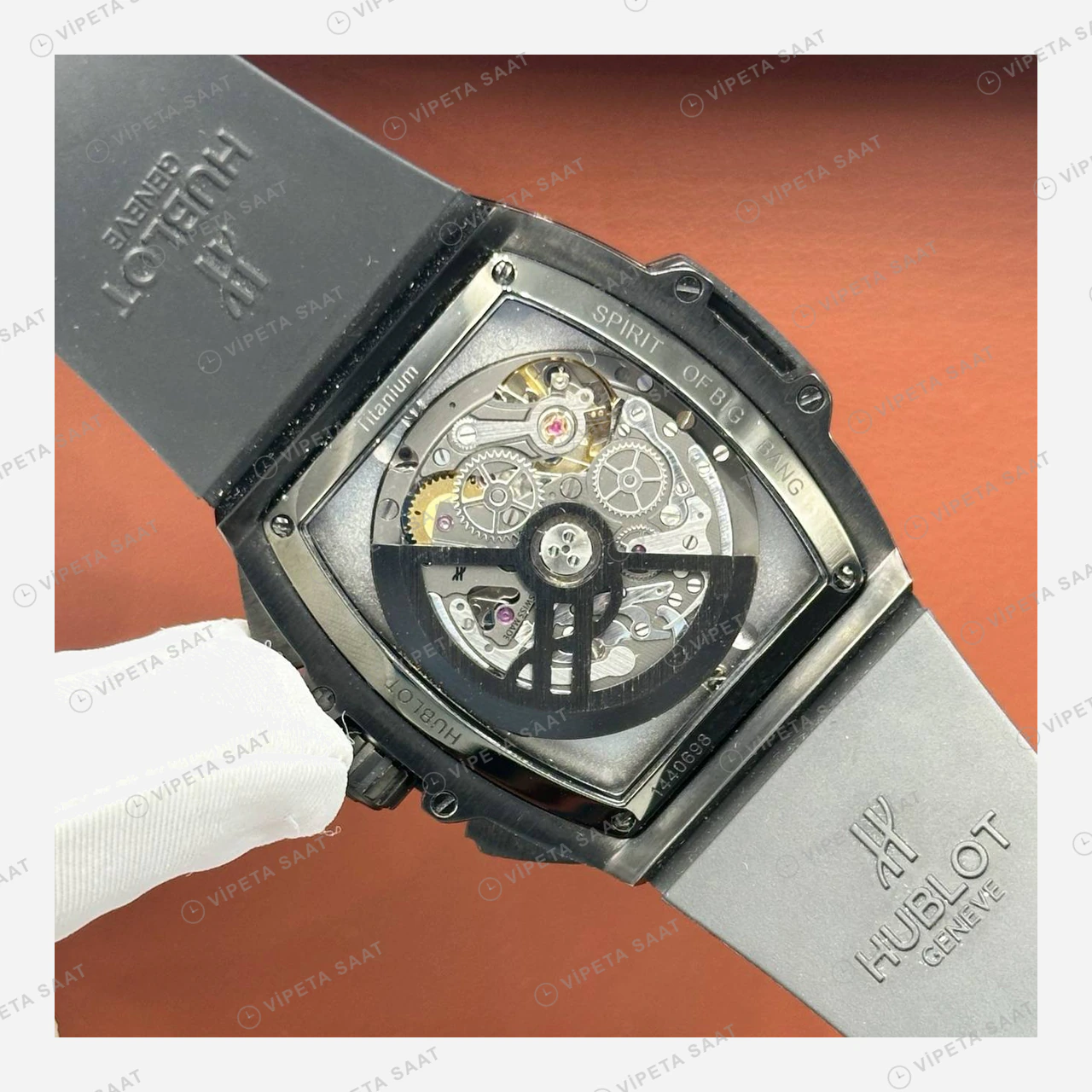 Hublot Big Bang Siyah Elmas Skeleton Kronograf Kauçuk Super Clone ETA Eta Saat detay 6