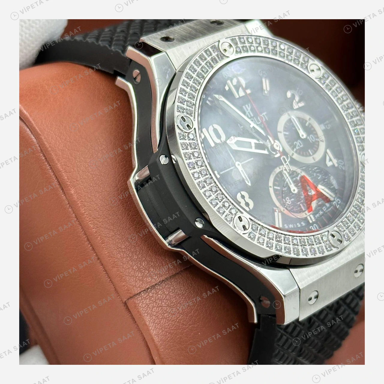 Hublot Big Bang Siyah Kronograf Elmas Taşlı Bezel Super Clone ETA Eta Saat detay 3