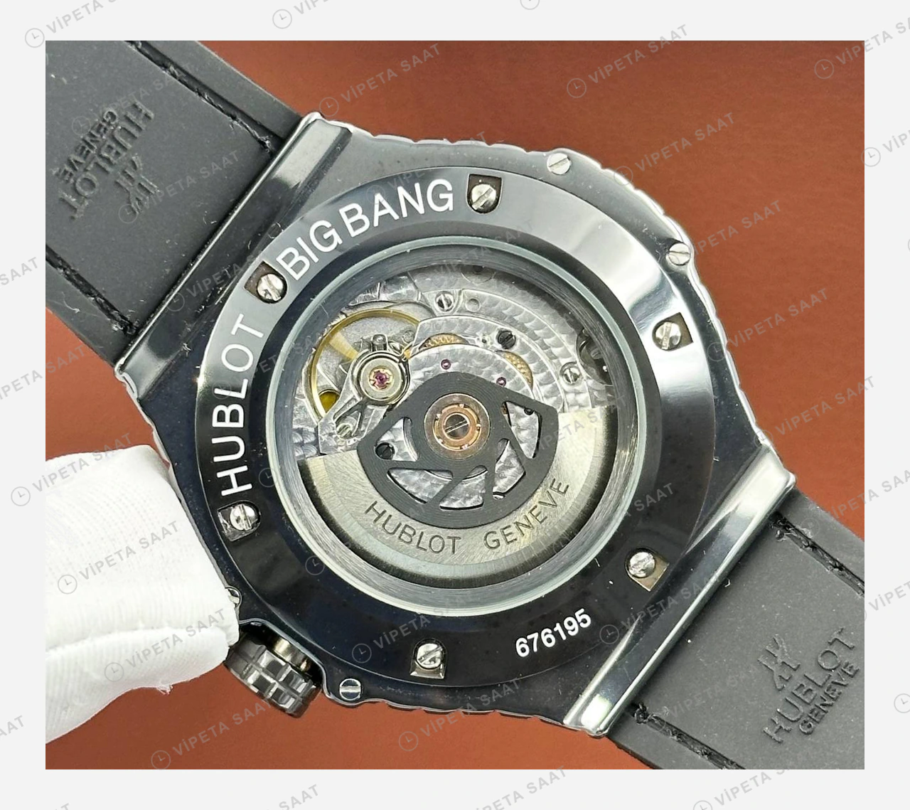 Hublot Big Bang Siyah Pave Yeşil Taşlı Kauçuk Super Clone ETA Eta Saat detay 5