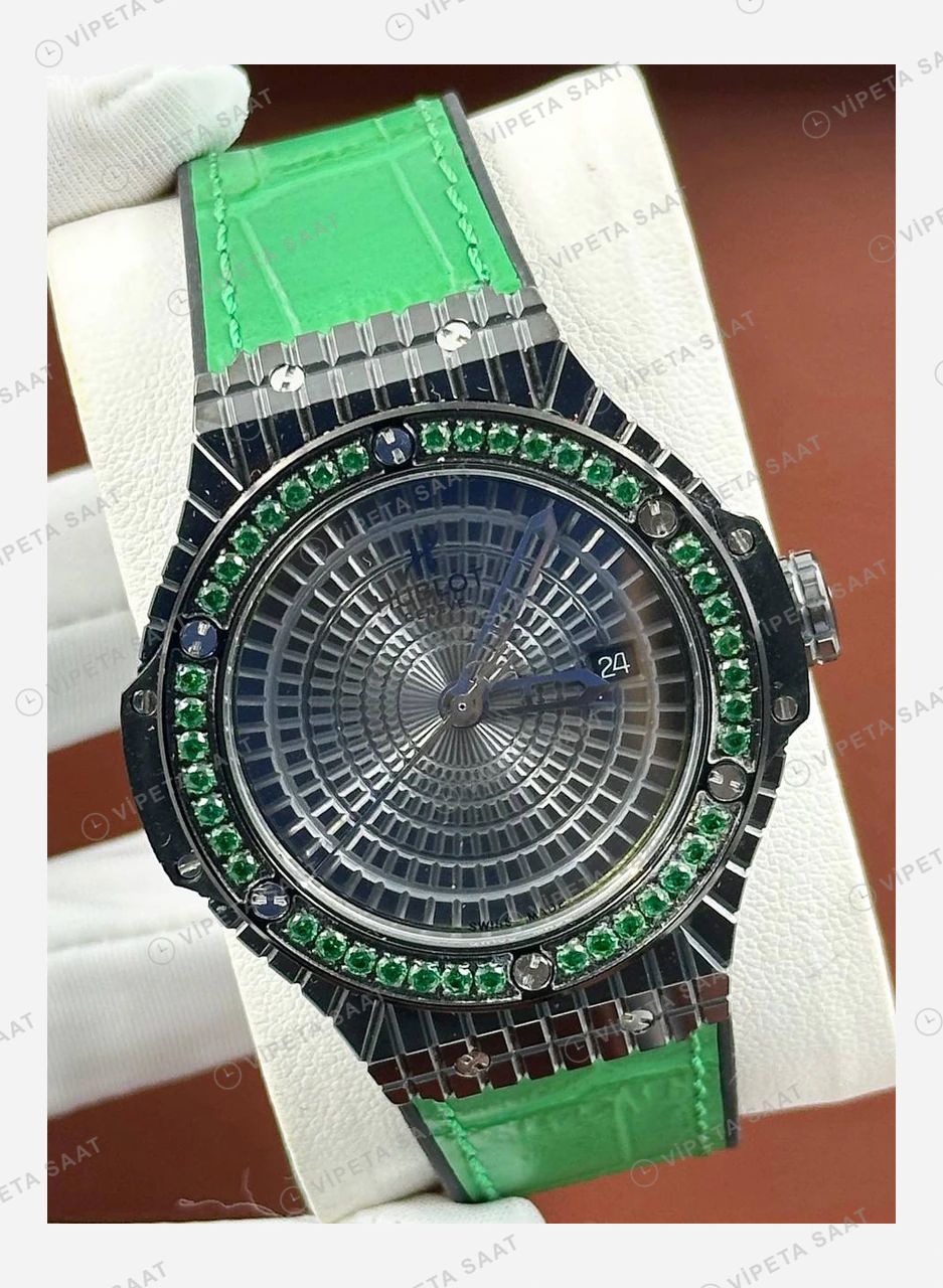 Hublot Big Bang Siyah Pave Yeşil Taşlı Kauçuk Super Clone ETA Eta Saat detay 6