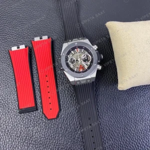 Hublot Big Bang Unico Iskelet Kadran Celik Kasa Seramik Bezel Kaucuk Kordon Super Clone Eta Eta Saat karşıdan görünüm