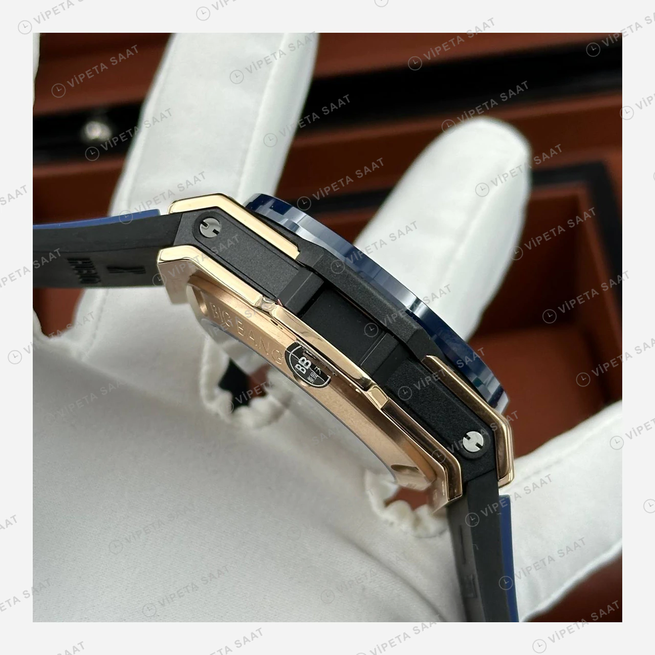 Hublot Big Bang Unico Mavi Rose Kronograf Kauçuk Super Clone ETA Eta Saat yan görünüm